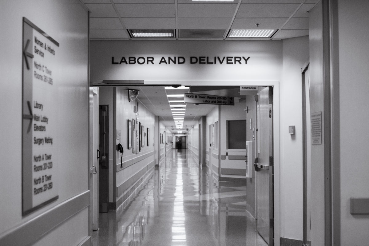 Phoenix, AZ Birth Photography at Banner Thunderbird Hospital