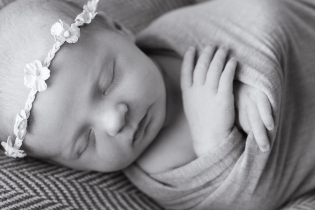 Lifestyle Newborn Photo Session in Glendale, AZ | LORI O PHOTO