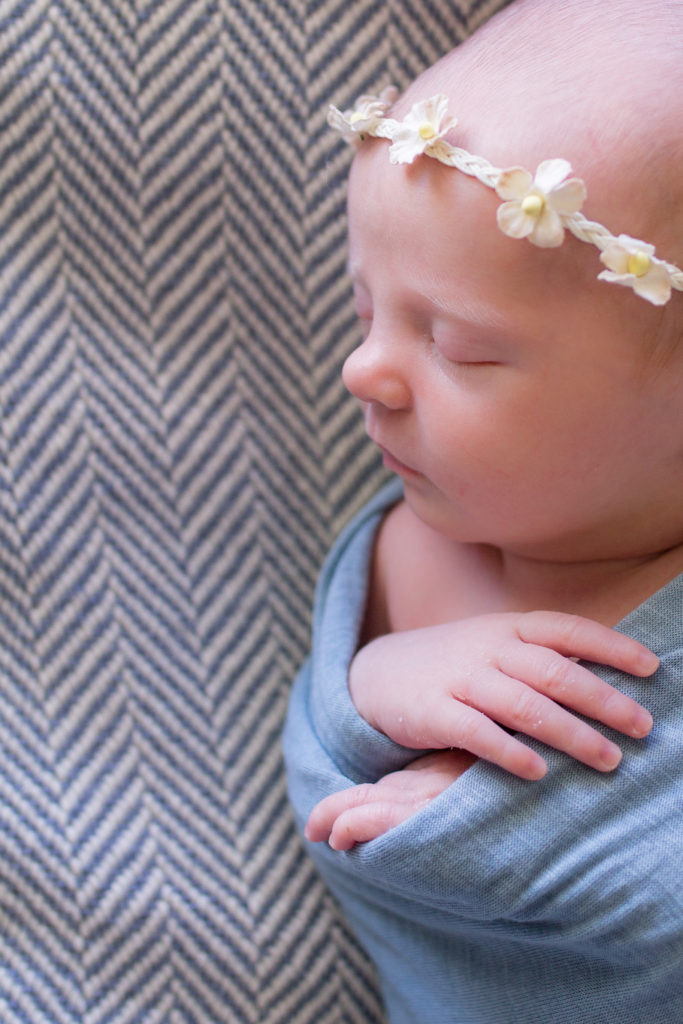 Lifestyle Newborn Photo Session in Glendale, AZ | LORI O PHOTO