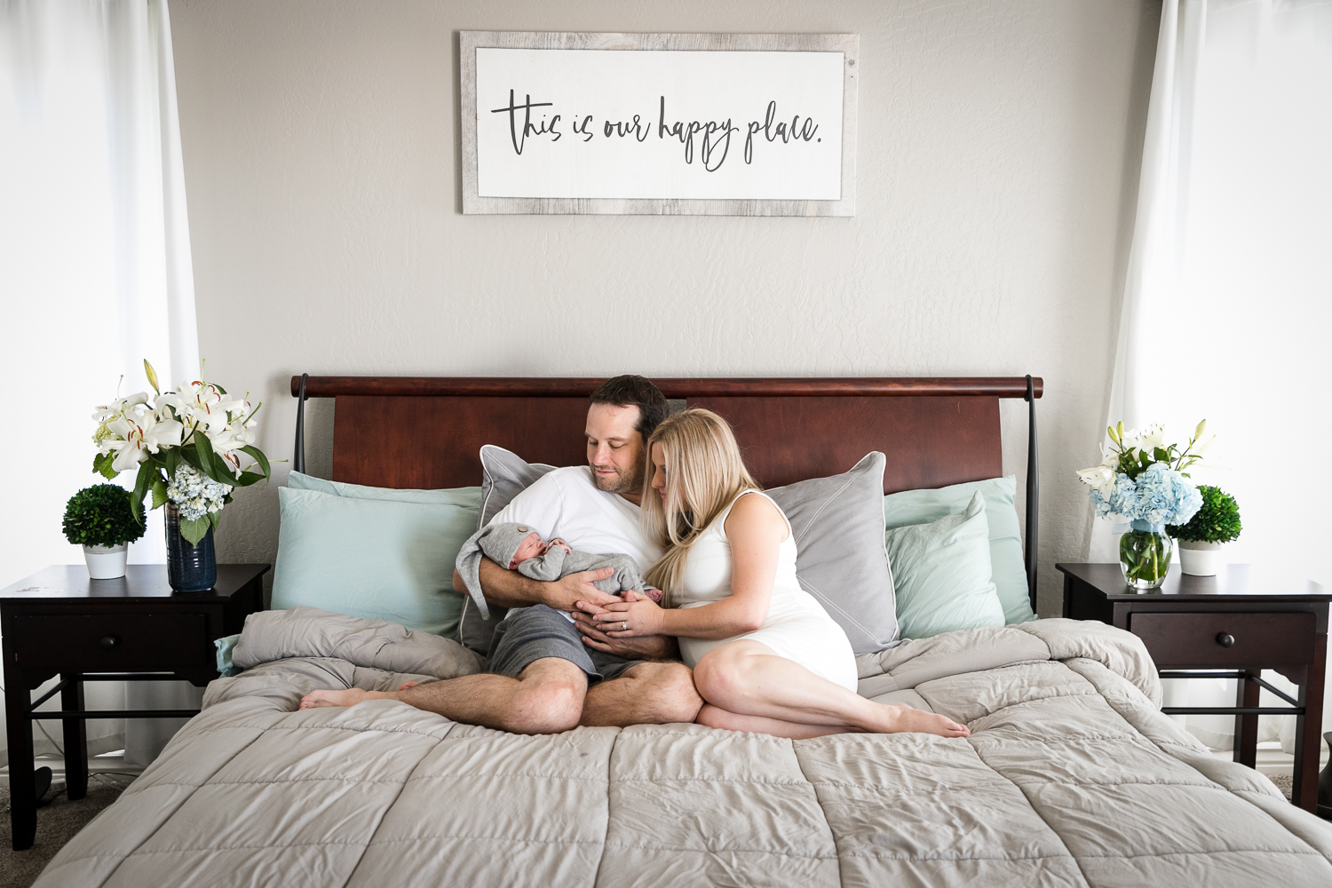 Newborn-Lifestyle-In-Home-Photographer-Phoenix-AZ-12