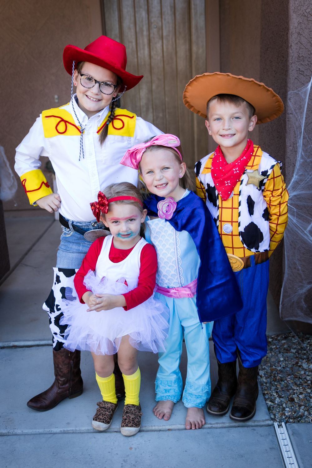 Toy Story 4 | Family Costume Ideas • LORI•O•PHOTO