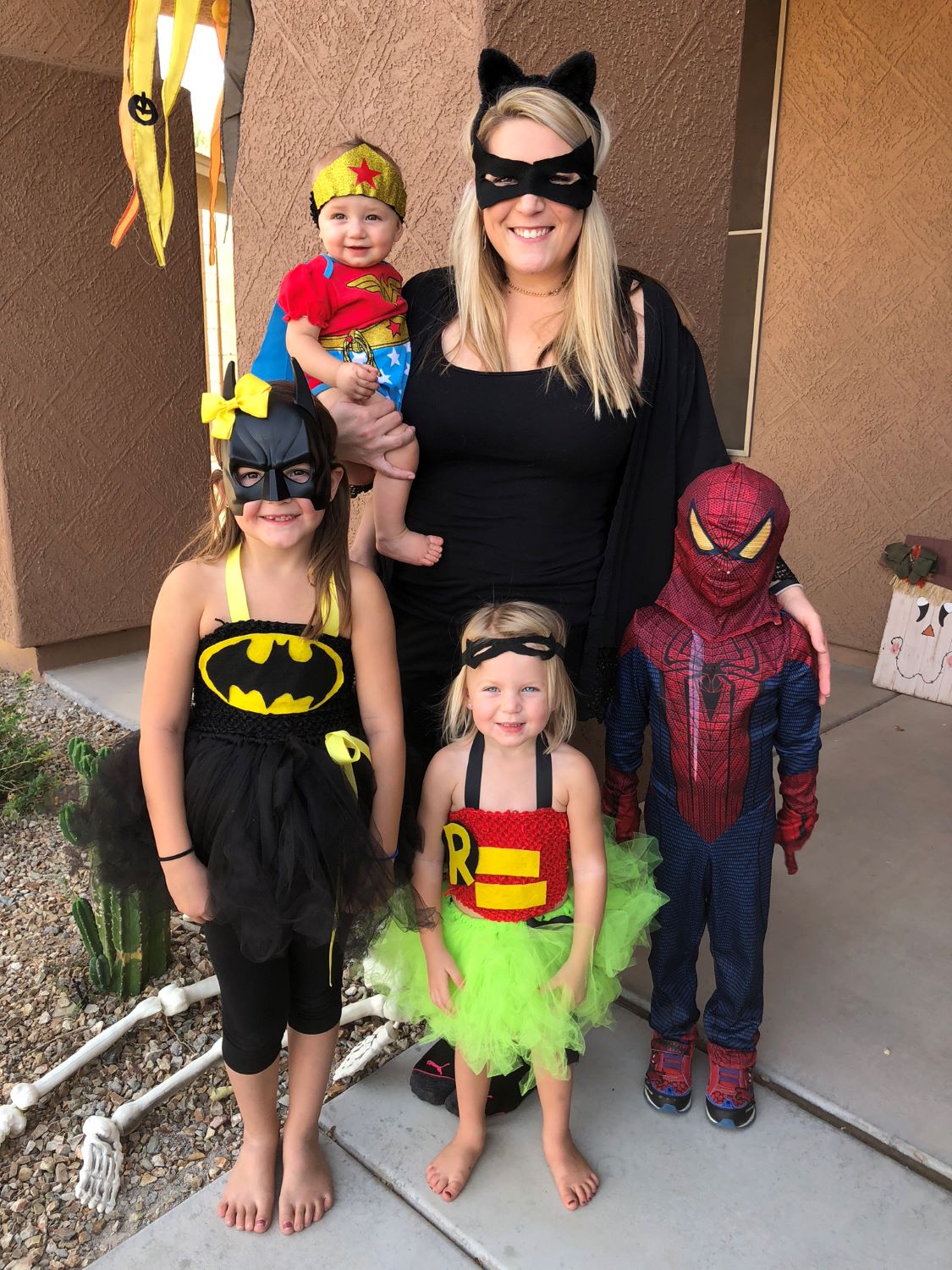 Family Halloween Costumes | Superheros