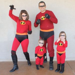 Family Costume Ideas | The Incredibles Family • LORI•O•PHOTO