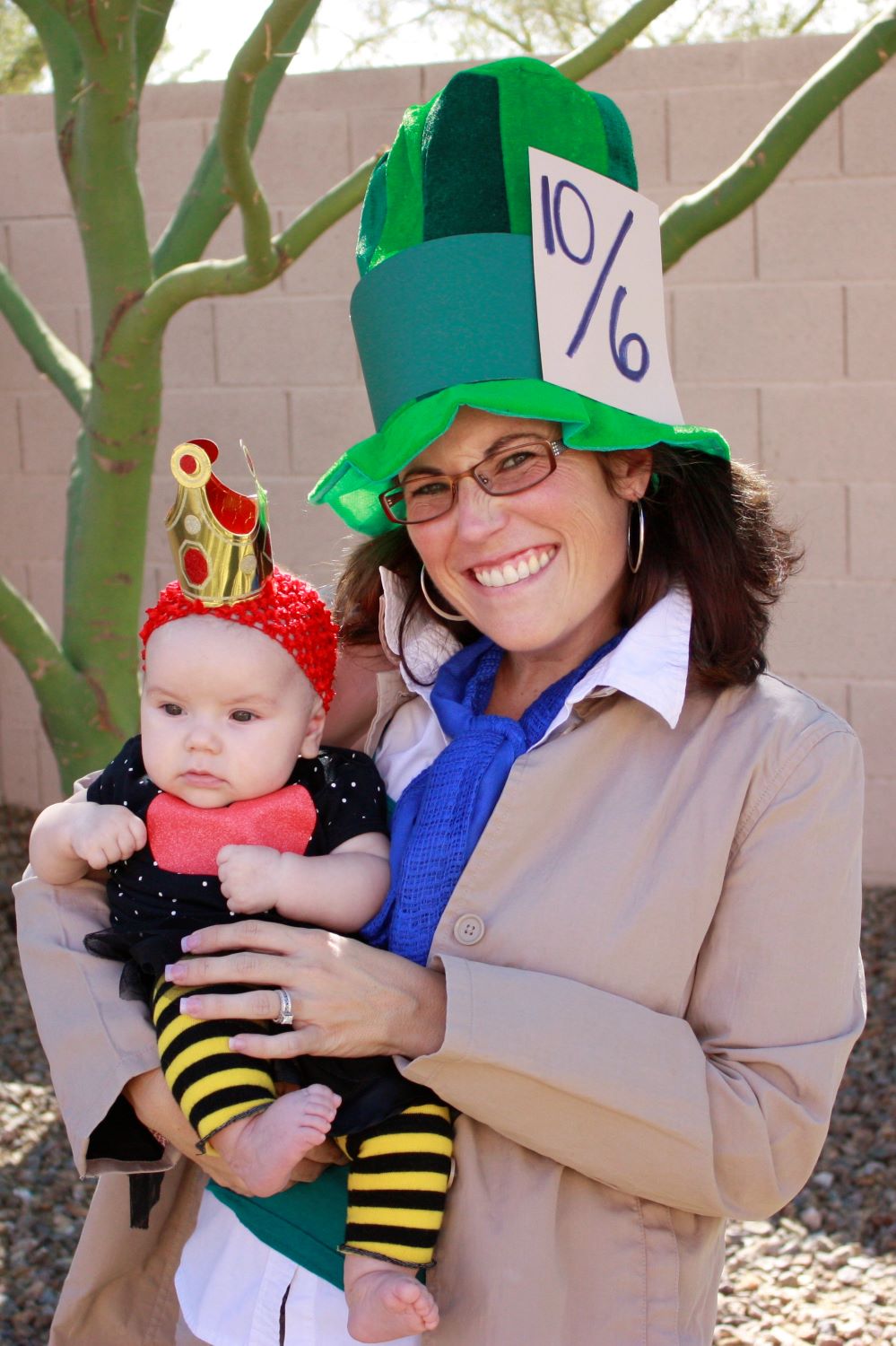 Alice in Wonderland | Family Costume Idea